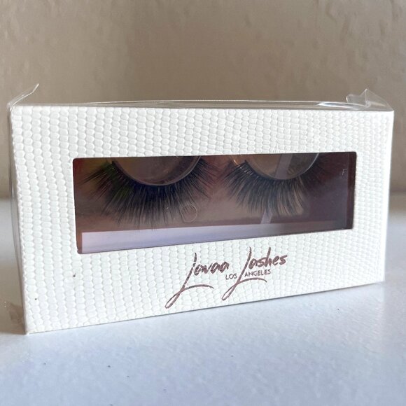 New Unopened Lavaa Lashes Faux Mink - "Charm" DISCOUNTED SHIPPING - Picture 1 of 6